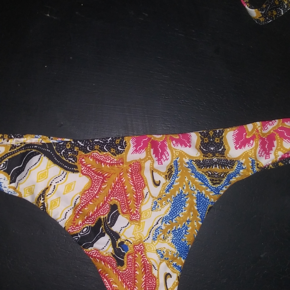 Beach Riot bikini bottoms - Picture 3 of 3